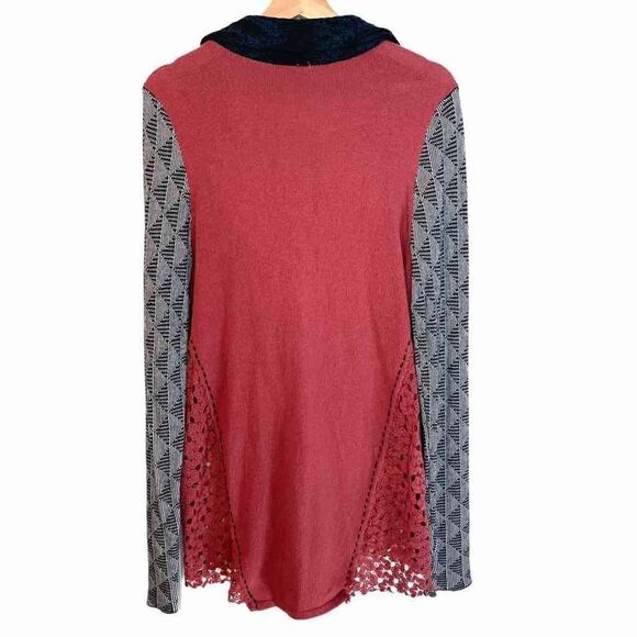 Gimmicks by BKE Mixed Pattern Cardigan - Picture 5 of 7